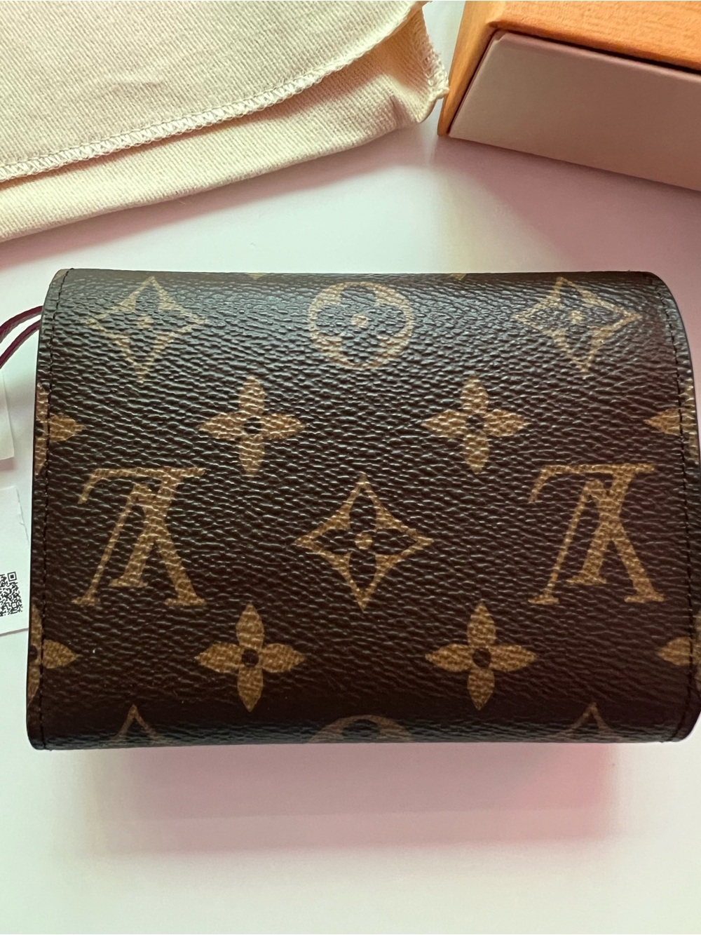 LOUIS VUITTON Victorine Wallet Monogram Fuchsia Interior MSRP $605 - Picture 6 of 16